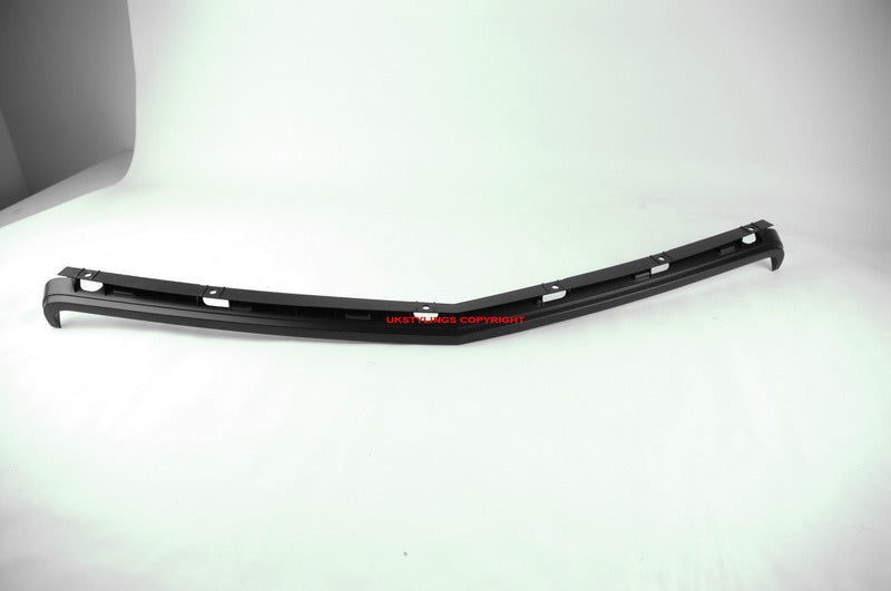 C63 W204 1 フィンメッシュフロントスポーツグリル C63 AMG モデルのみ使用 (24e) + アッパートリムすべて光沢のある黒メルセデス用
