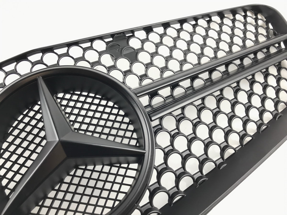 W212 2 Fins 100% matte / flat black AMG style front sports grille