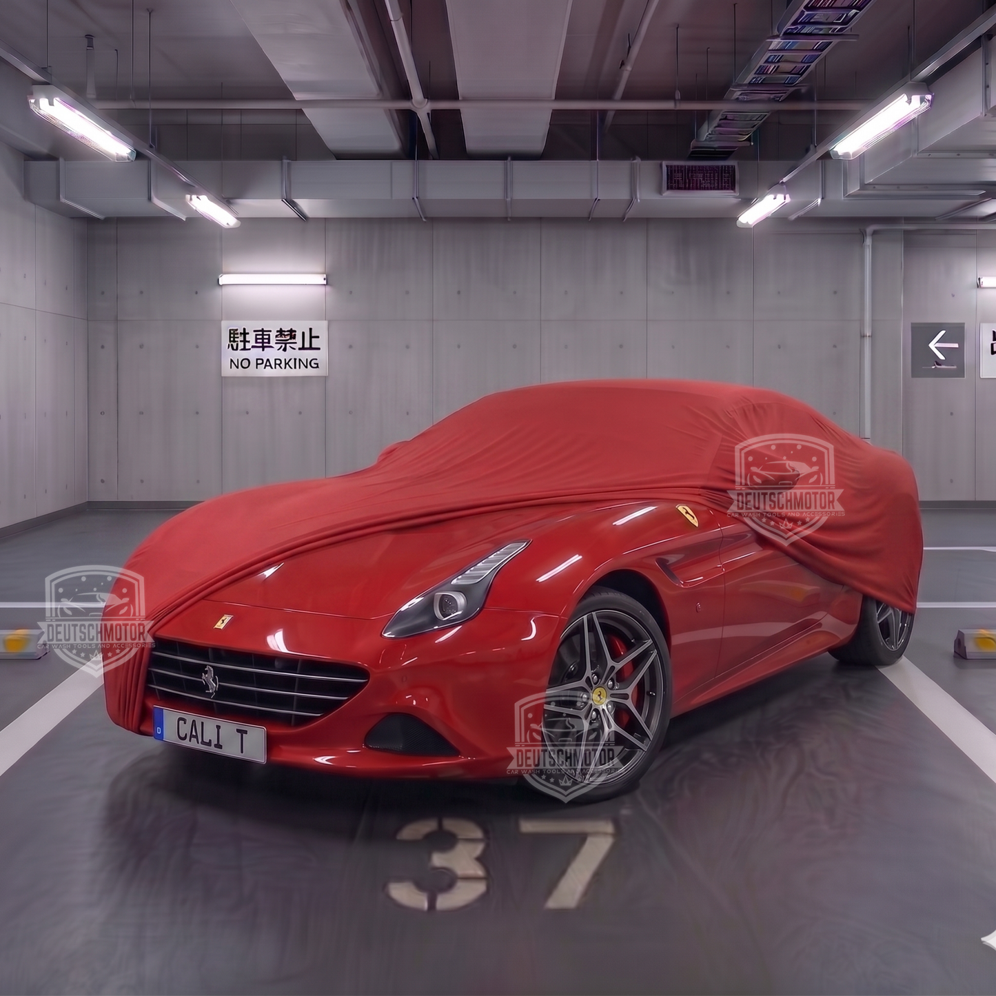 Deutschmotor Ferrari California car cover in red, waterproof, UV resistant fabric, protecting the vehicle from dust and sun damage.